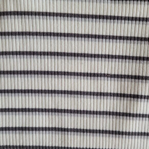 Old Navy Rib Henley Tee Girls Size XL 14-16 Cream Stripe Lettuce Edge Stretch - Picture 13 of 13